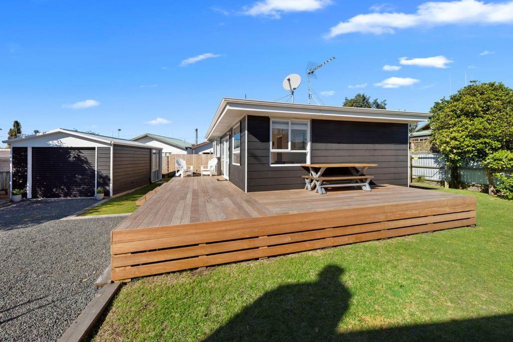 The Black Bach - Mt Maunganui Holiday Home Mount Maunganui Εξωτερικό φωτογραφία